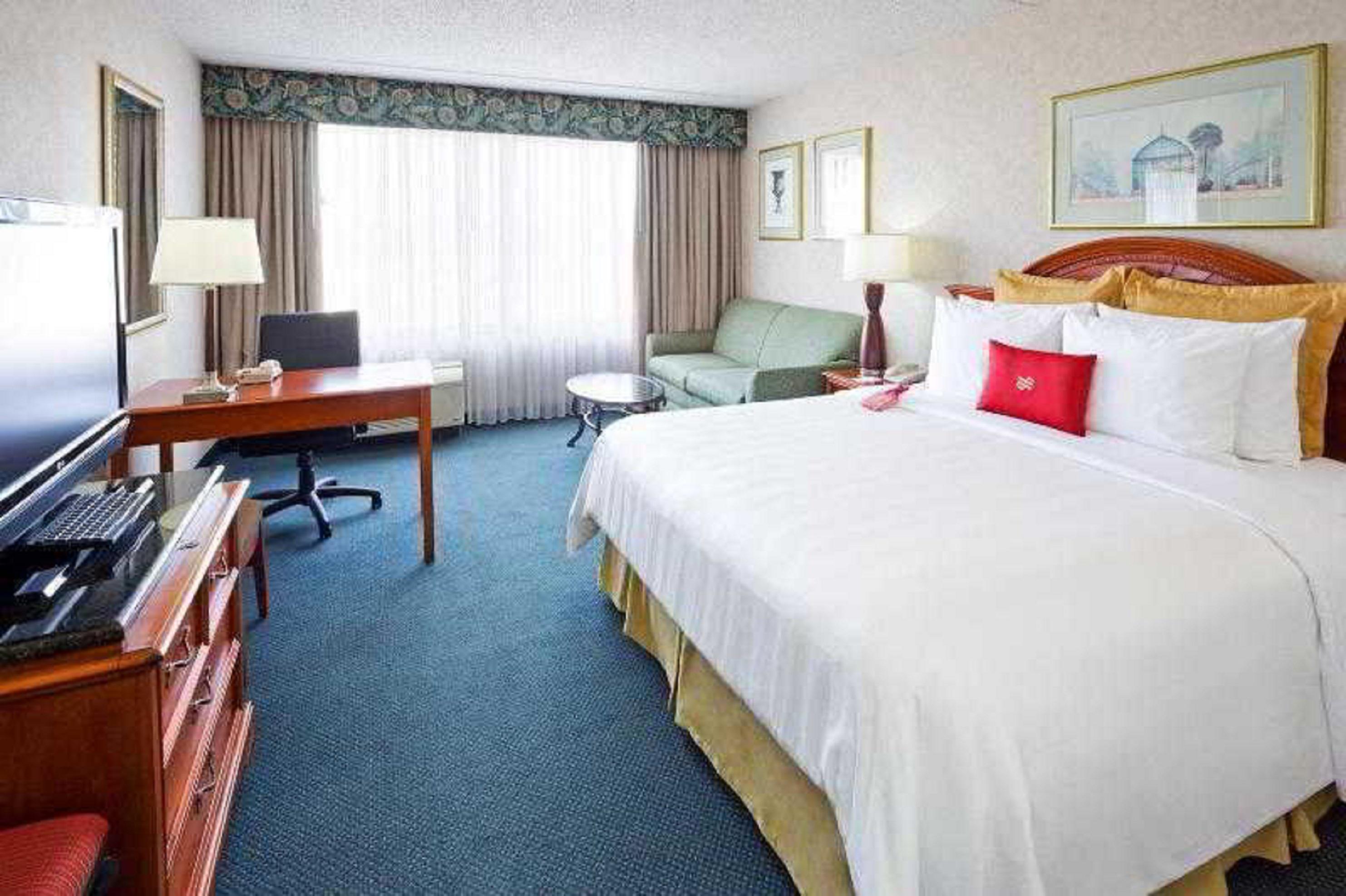Crowne Plaza Englewood By Ihg Hotel Exterior foto