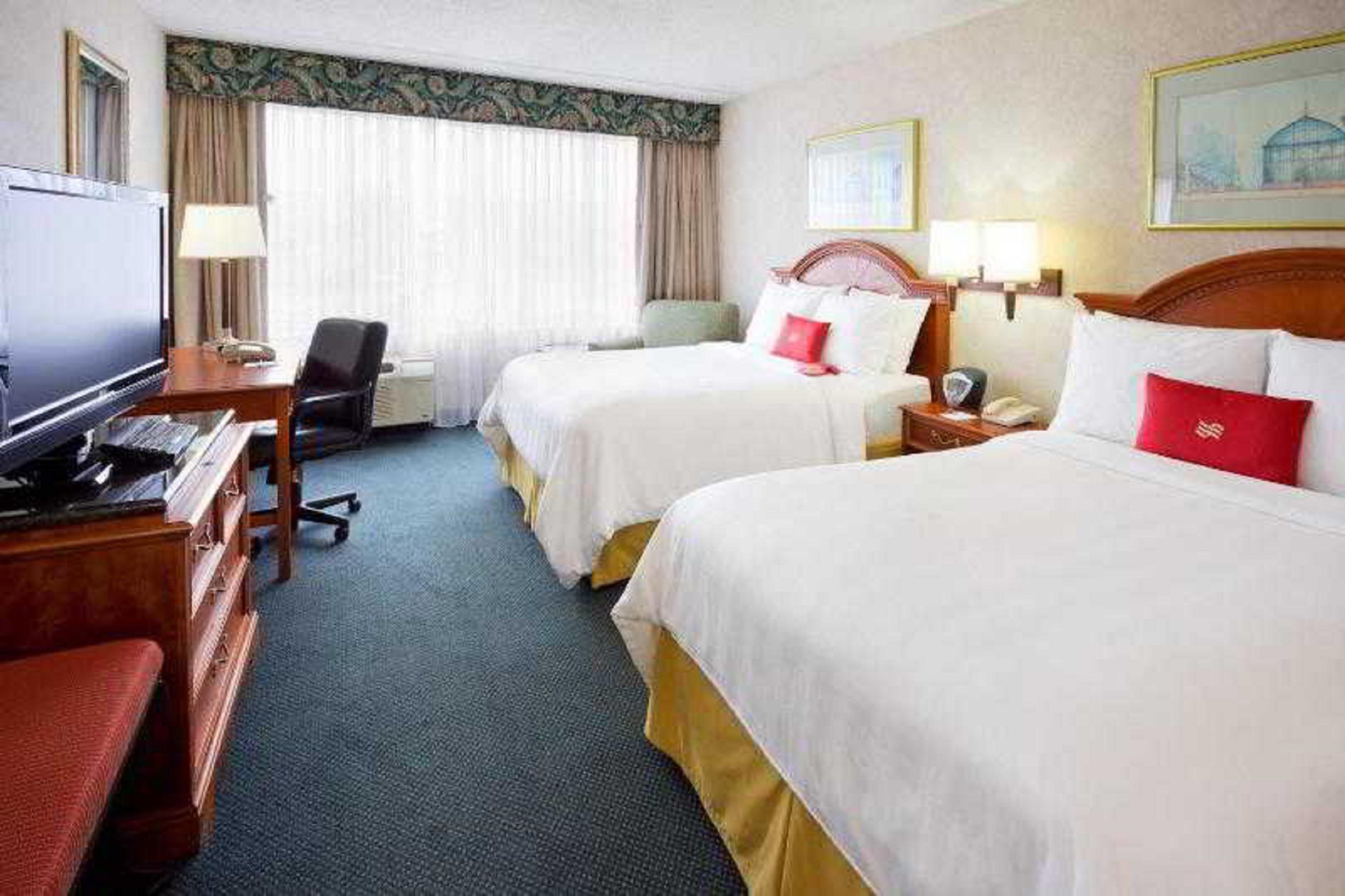 Crowne Plaza Englewood By Ihg Hotel Exterior foto