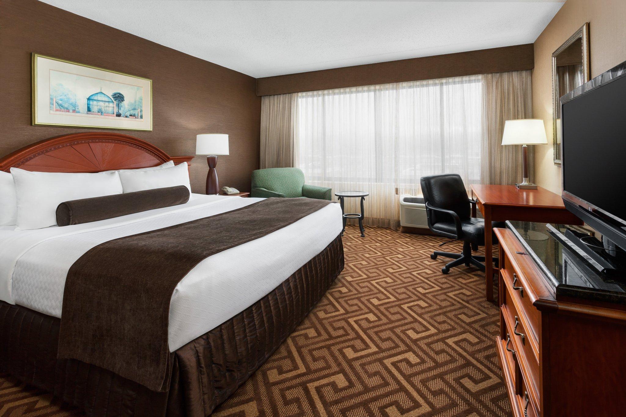 Crowne Plaza Englewood By Ihg Hotel Exterior foto
